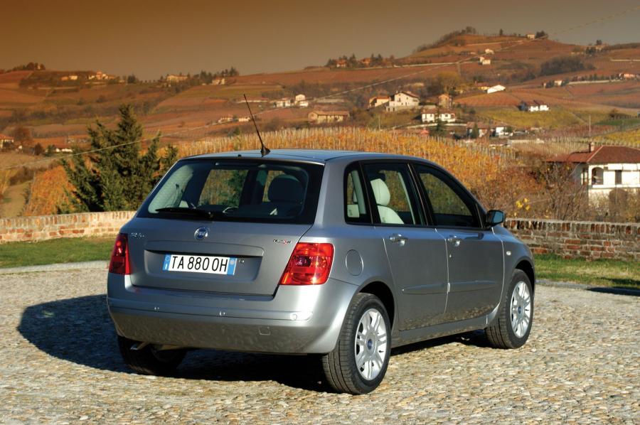  Fiat Stilo 2002 года  (фото 62 из 177)